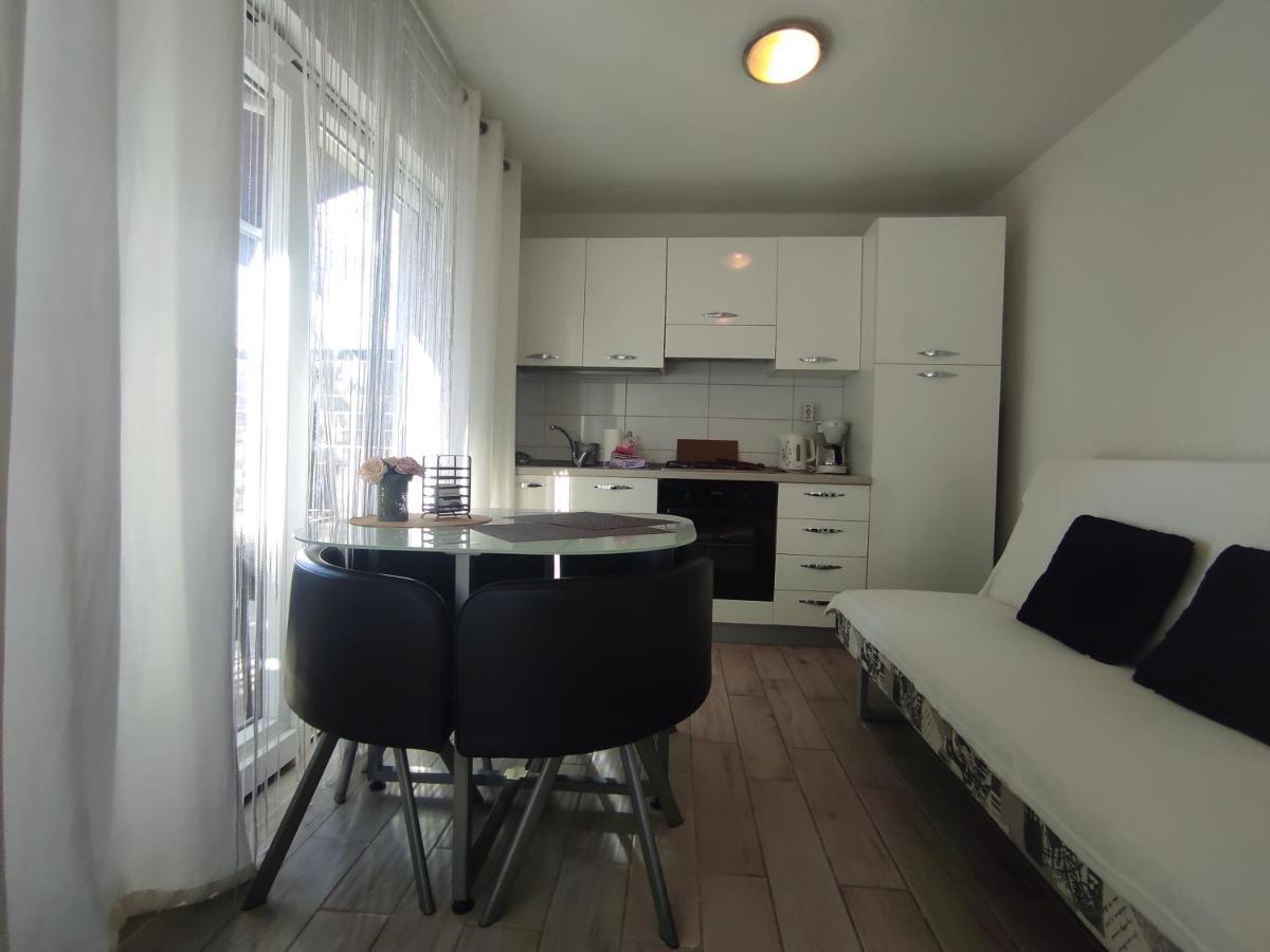 Apartments Emi & Nini Sibenik Luaran gambar